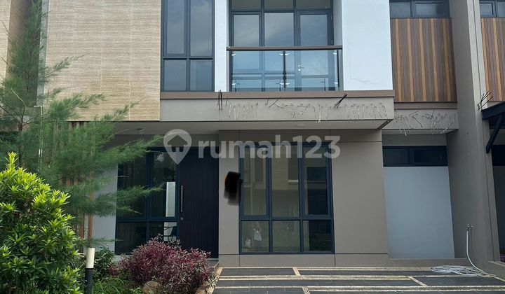 Disewa Rumah Kota Wisata Cibubur Mewah Siap Huni Disewa Rumah Kota Wisata Cibubur Mewah Siap Huni