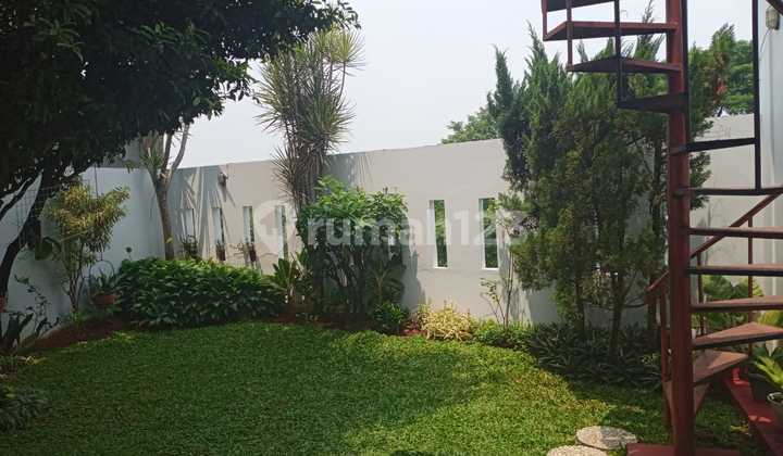 Quick Sale Golf Hill Riverside Cibubur Ready to Occupy Spacious Backyard Negotiable Until Deal Near Toll Access 2