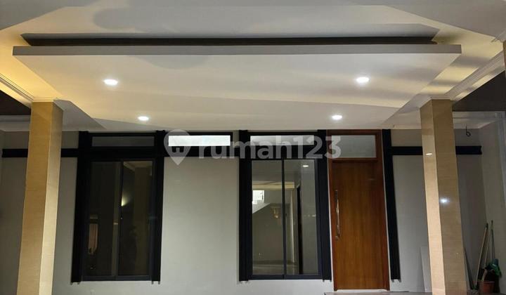 Dijual Rumah Cantik Kota Wisata Cibubur 3 Lantai Siap Huni 2