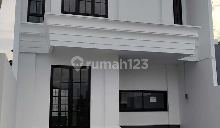 Jual Cepat Rumah Grand Wisata Bekasi Dua Lantai Siap Huni