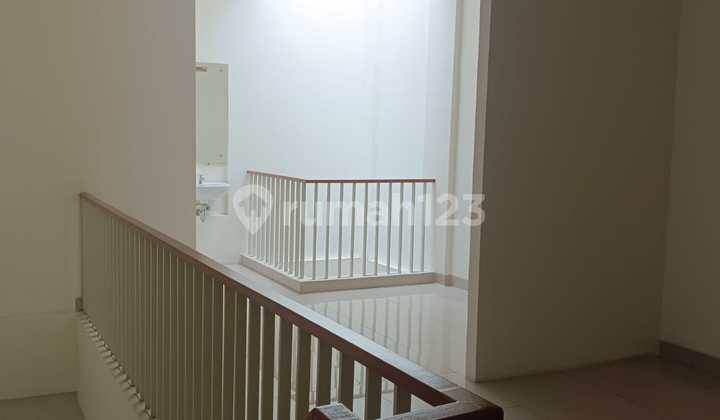 For Rent 2-Story Strategic CBD Shop House 2