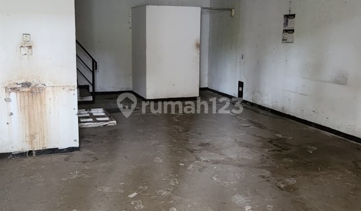 For Sale, Roadside Shop House in Bandung Kidul Kijangsari, Ready to Use 2