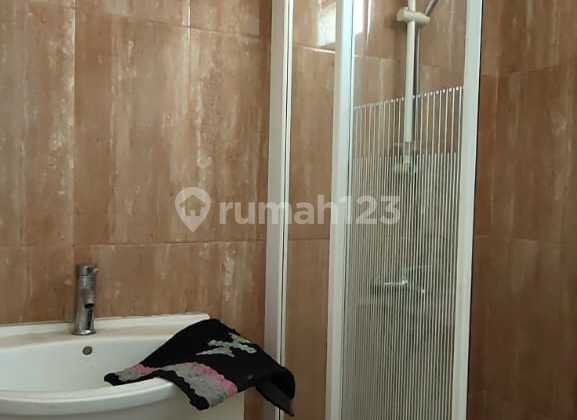 For Sale and For Rent: Spacious, Green, Luxurious Boulevard House in Kota Wisata, Ready to Occupancy, Near Toll Access 2