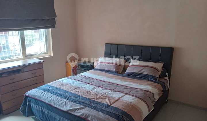 For Sale Modern Minimalist House in Citra Gran Cibubur, Premier Cluster, Close to Toll Access, Ready to Occupy. 2