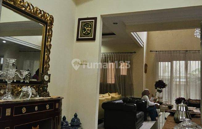 Rumah Dijual Raffles Hills Cibubur Dua Lantai Siap Huni 2