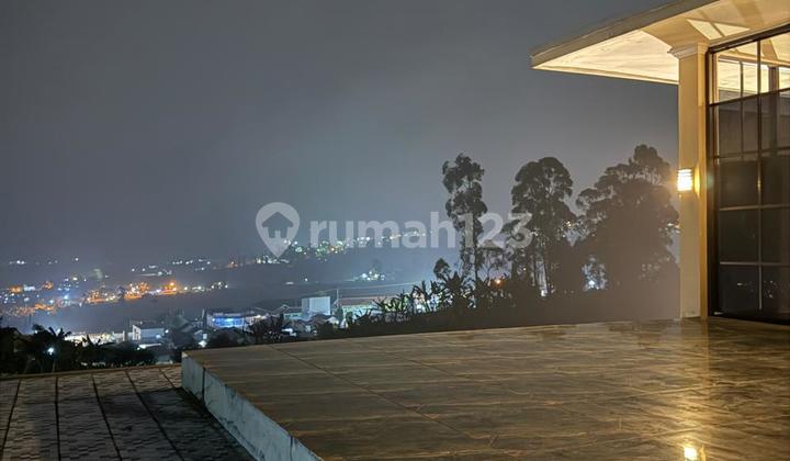 Vila + Kebun Strawberry Ciwidey