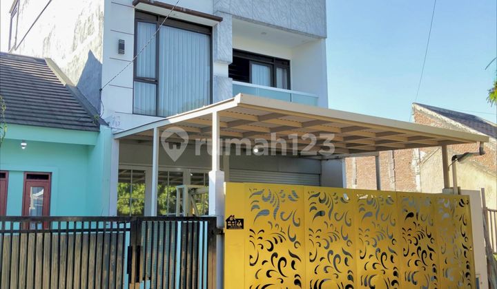 Rumah Baru 3 Lantai Arcamanik Rumah Baru 3 Lantai Arcamanik