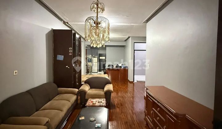 Rumah Tengah Kota Bandung