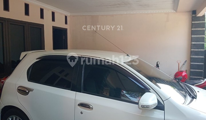 Puri Kartika Residence Near the Terminal and Campus