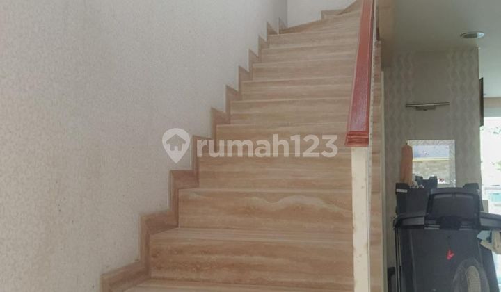 Rumah Semi Furnish Siap Huni di Meruya Residence Jakarta Barat Rumah Semi Furnish Siap Huni di Meruya Residence Jakarta Barat