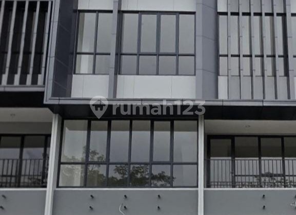 Ruko 3 Floors at an Attractive Price in Greenwich Business Park, BSD City