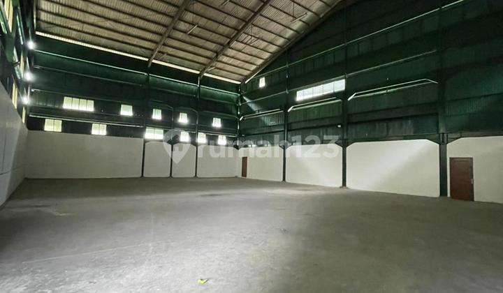 Good Warehouse High Ceiling with Office 40 Ft Access in Jurumudi Tgr Good Warehouse High Ceiling with Office 40 Ft Access in Jurumudi Tgr