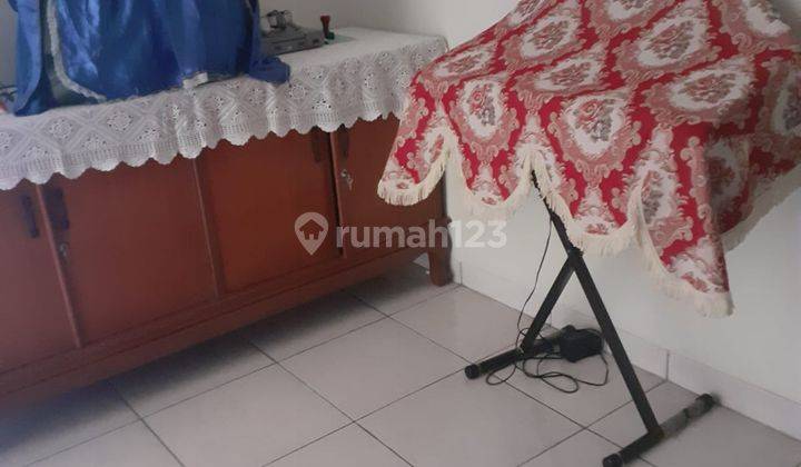 Rumah Asri Dekat Sekolahan Taman Royal Cluster Mahoni Tangerang 2