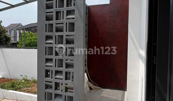 Dijual Rumah Modern Tropical Hoek 2 Lt. Griya Loka Bsd City 2