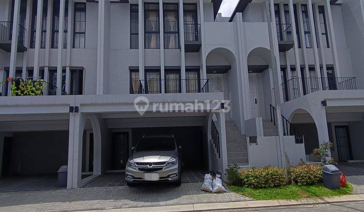 Rumah Dekat Kawasan Kuliner Cluster Aether Greenwich Bsd City 1