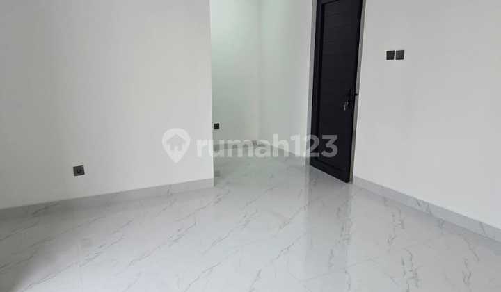 Rumah Dekat Akses Tol, Kawasan Kuliner & Pendidikan Alam Sutera 2