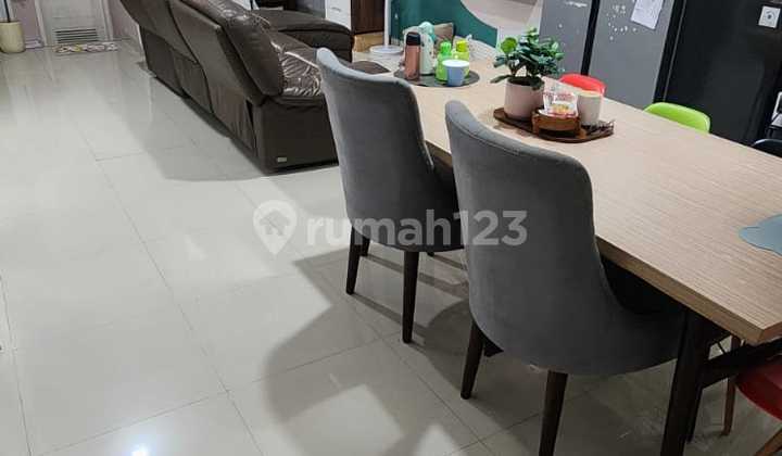 House Near Culinary Area and Schools in Gading Serpong 2