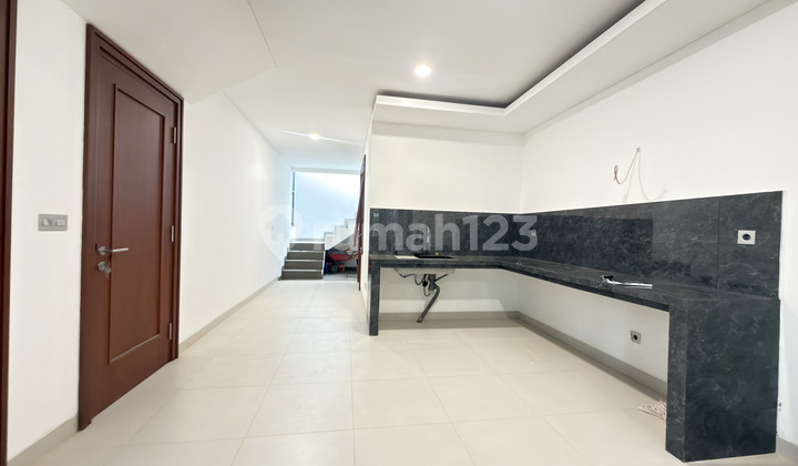 Corner House Near Toll Access & KRL Station in Delatinos BSD City 2