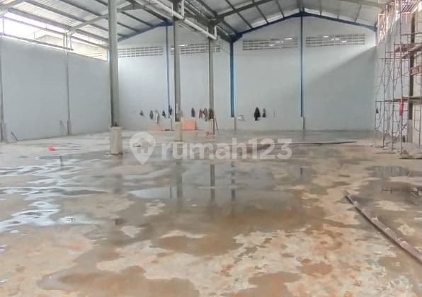 Good Warehouse with 40 Ft Access in Periuk Tangerang