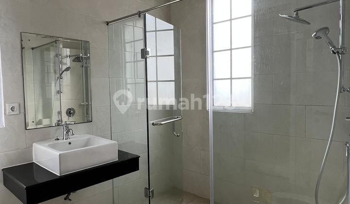 Rare Furnished House with Swimming Pool Near Business Area De Park 2