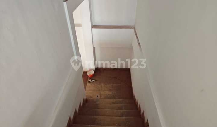 Good Warehouse with Office on Jl Raya Gatot Subroto Tangerang Good Warehouse with Office on Jl Raya Gatot Subroto Tangerang