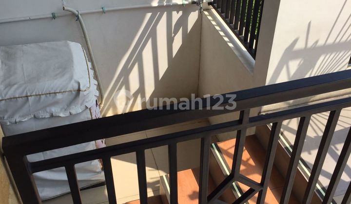 Rumah Dekat Akses Tol di Cluster Sevilla Bsd City 2