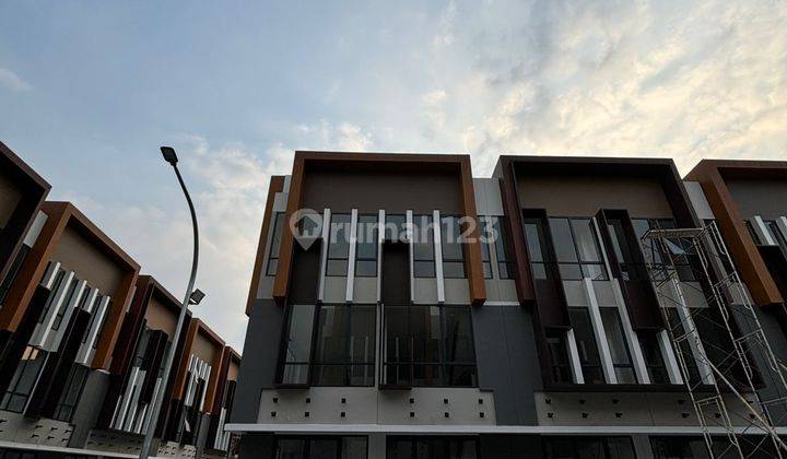 Ruko 3 Lt Sebelah Kampus Dan Dekat Krl Ruko Campton Bsd City 2