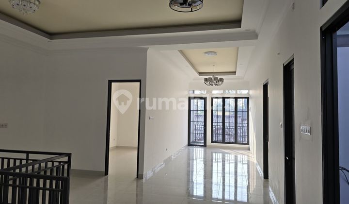 Rumah Dekat Kawasan Pendidikan & Akses Tol di Griya Loka BSD City 2