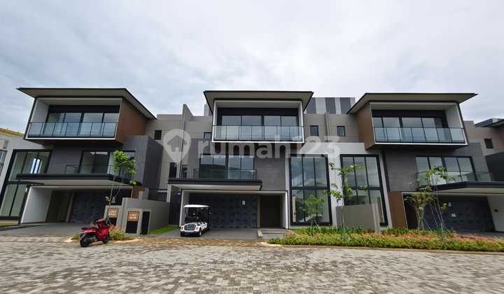 Luxury House with Private Lift in Layton Nava Park Cluster, BSD City