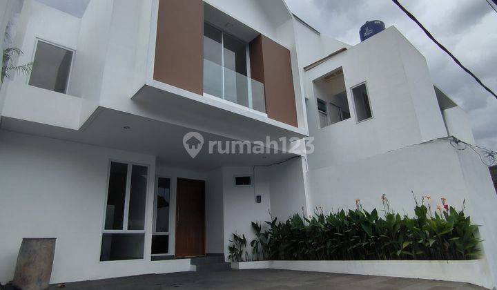 Dijual Murah Rumah Scandinavian di Pejaten Barat Jakarta Selatan 2