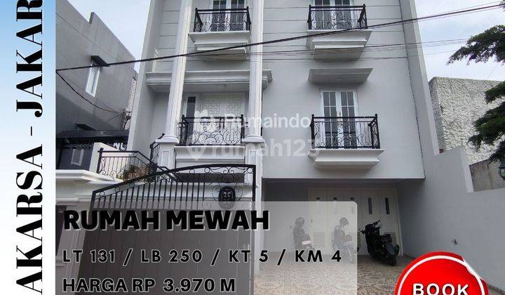 Dijual Rumah Ada Kolam Renang di Jagakarsa Jakarta Selatan 1