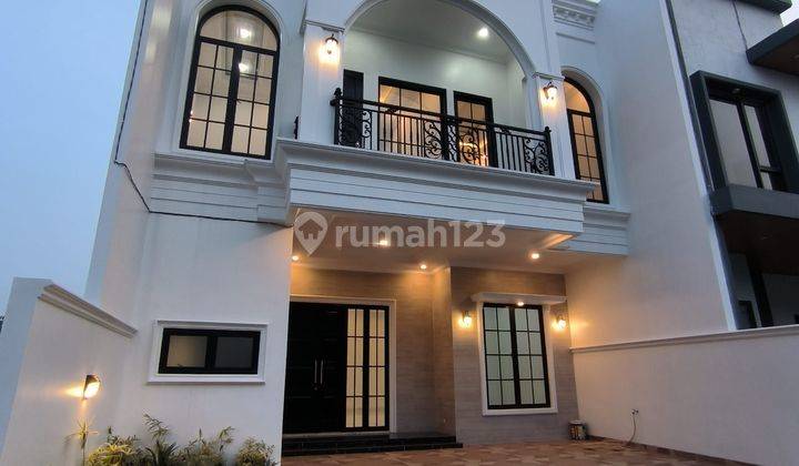 Dijual Rumah Baru Ada Rooftop di Cluster Kebagusan Jakarta 2