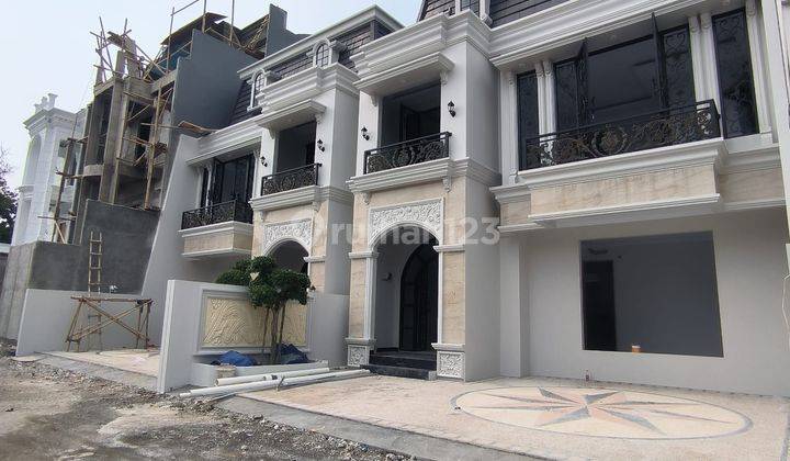 Rumah Cluster American Classic di Kebagusan Jakarta Selatan 2