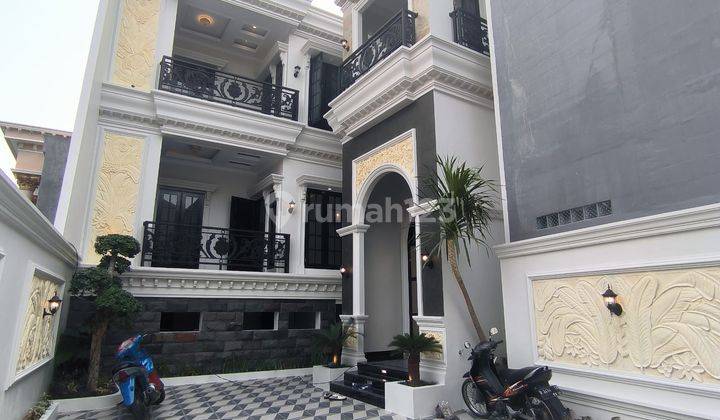 Rumah Baru American Classic di Kecapi Jagakarsa Jakarta Selatan 2