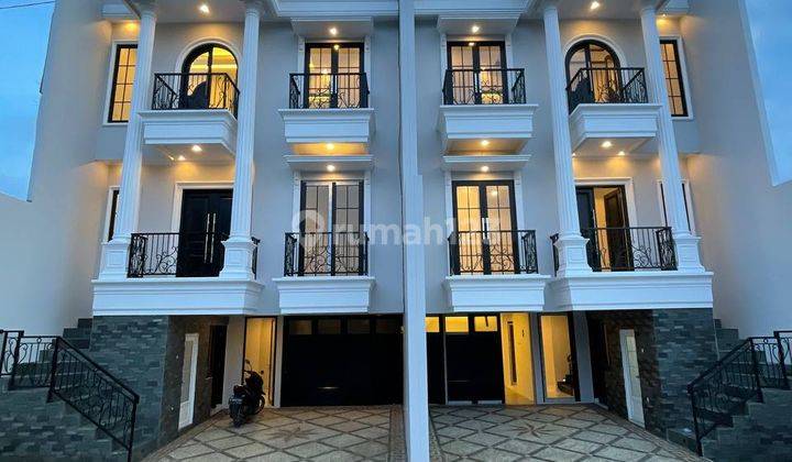 Rumah 3 Lantai American Classic Murah Di Jagakarsa Jakarta 2