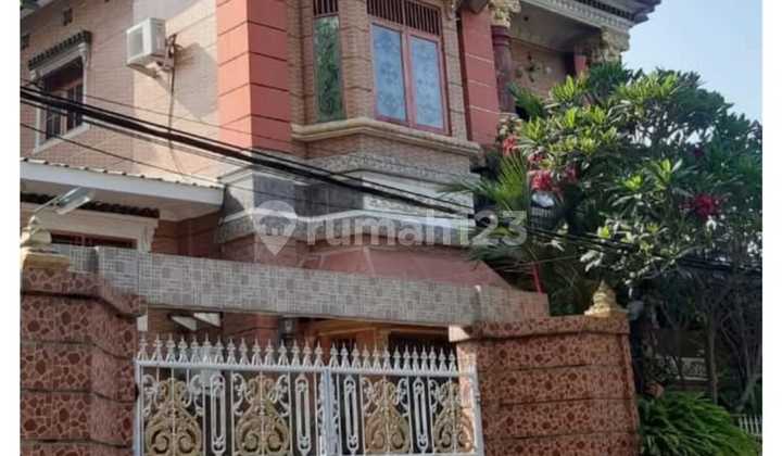 Rumah Mewah Komplek Jatiwaringin Asri Pondok Gede