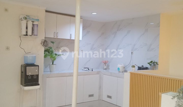 Dijual Kost Ui Depok 40 Kamar + 3 Kios