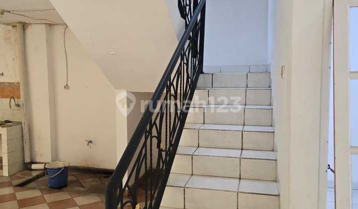 Dijual Rumah Taman Kedoya Permai 2