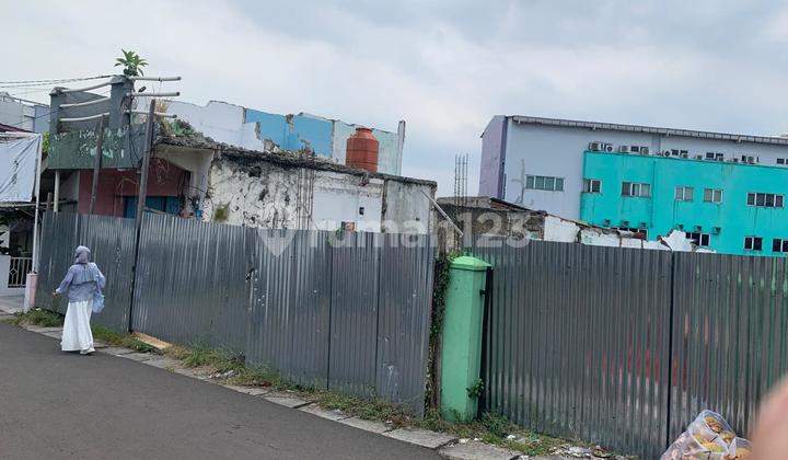 Large Land Area in Pondok Cina Village, Beji District, Depok City Large Land Area in Pondok Cina Village, Beji District, Depok City