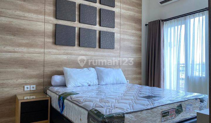 Apartemen Semi Gross Lantai Penthouse 1