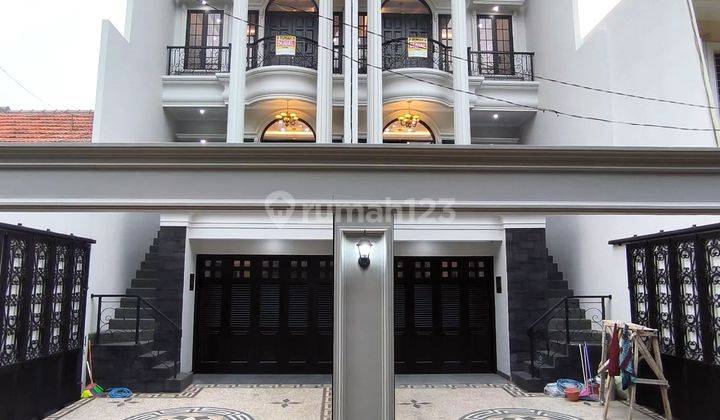 Dijual Rumah Mewah Eropa Classic di Pejaten Barat Jakarta Selatan 2