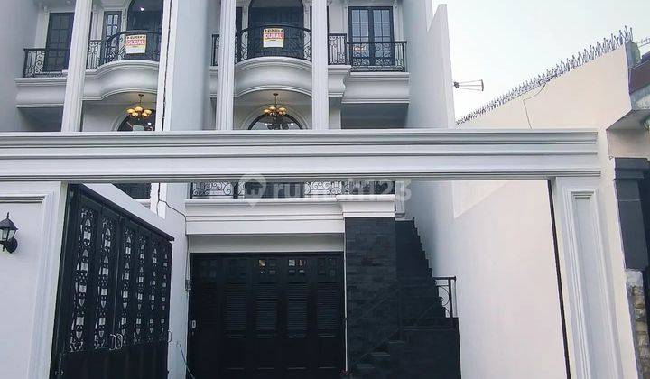 Rumah Mewah Jati Padang Poncol Jakarta Selatan  2