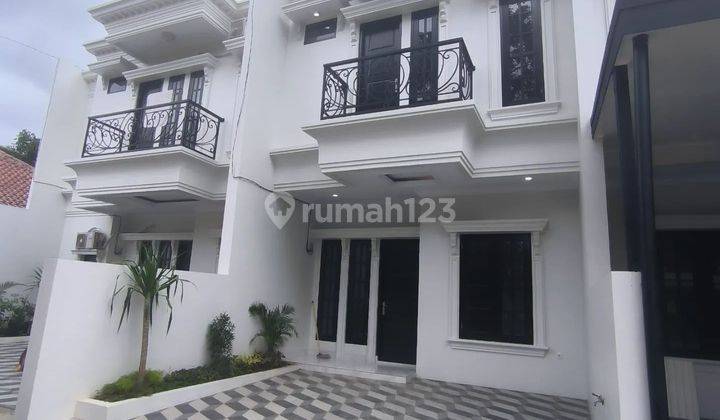 Rumah murah di Jalan Jagakarsa Jakarta Selatan 2 Lantai 2