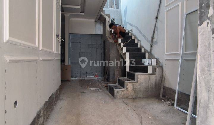 Rumah Cluster Dekat Stasiun Lenteng Agung Jagakarsa Jakarta  2