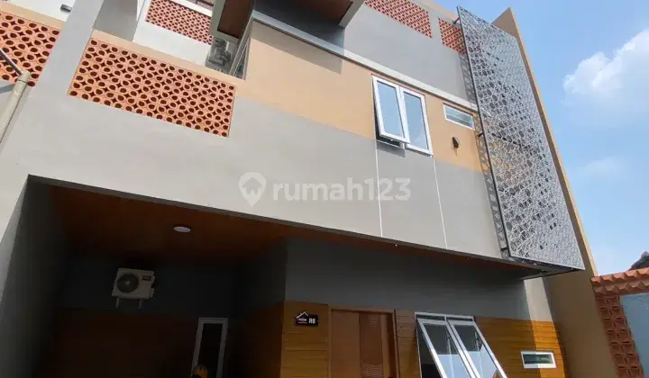 Rumah Full Furnish di jalan Jagakarsa Jakarta Selatan , Jagakarsa 2