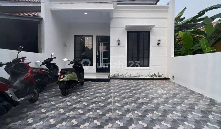 Dijual Rumah Di Jalan Kukusan Depok Jawa Barat  2