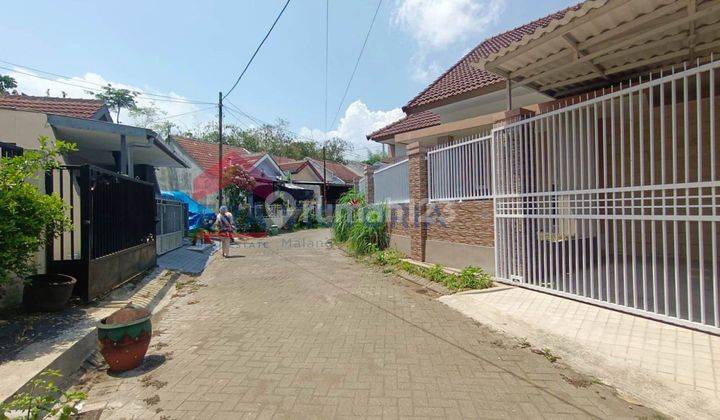 Dijual Rumah Siap Huni Pesona Singosari Lokasi Hook Dekat Exit Tol Singosari Dekat Blk Singosari, Depo Bangunan, Smkn Singosari. Rumah Baru Belum Pernah Dihuni 
 2