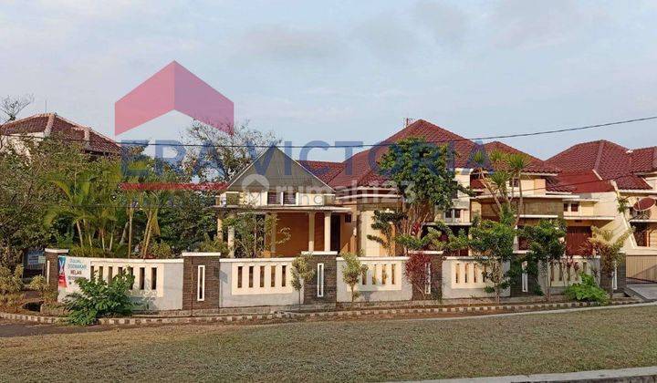 Dijual Rumah Posisi Hook, Lahan Luas Kondisi Teraeat Dalam Perumahan Besar Lokasi Dieng Akses Jalan Depan Lebar Dekat Kampus Unmer Dan Cyber Mall 
 1