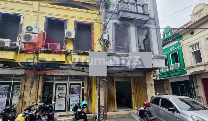 For Sale and Lease Shop House Near Suhat Apartment, Brawijaya University, Brawijaya Hospital, Sudimoro Night Culinary Center and Coffee Hub, Surrounded by Exclusive Housing Griyasanta, Green Orchid, Permata Jingga. For Sale and Lease Shop House Near Suhat Apartment, Brawijaya University, Brawijaya Hospital, Sudimoro Night Culinary Center and Coffee Hub, Surrounded by Exclusive Housing Griyasanta, Green Orchid, Permata Jingga.