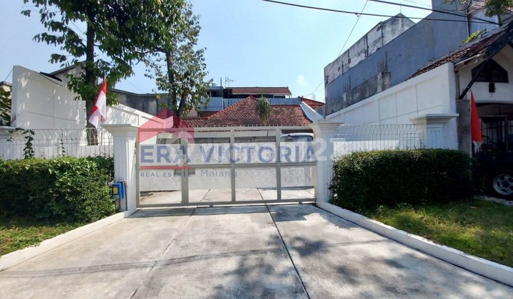 Rumah Sewa Lokasi Pinggir Jalan Dekat Kantor Bpn Kab Malang, Museum Brawijaya, Kuliner Kawi, Tk,sd,smp Santa Maria, Cyber Mall Dan Mcp 2